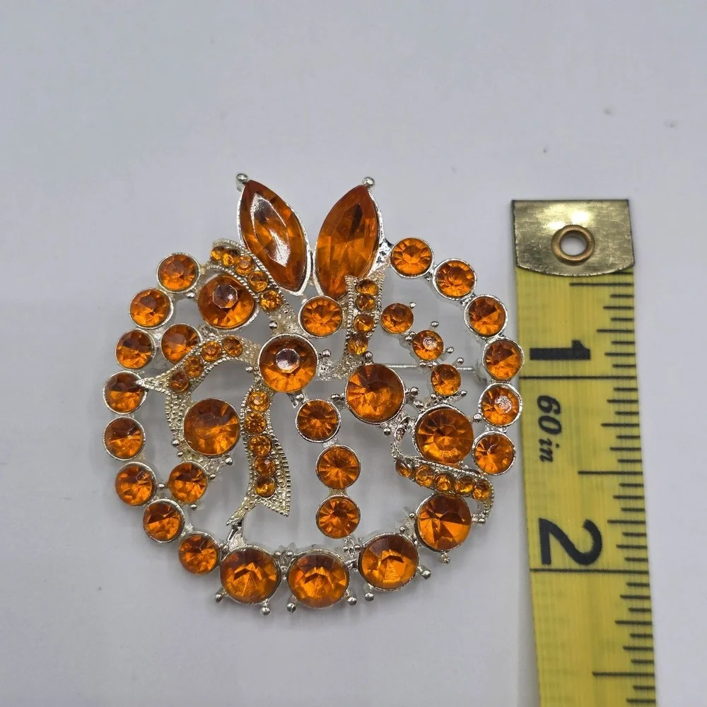 Sparkling‎ Orange Rhinestone Wreath Brooch Crystal Pin Round Floral Pendant Used